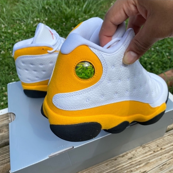 🔥Air Jordan Retro 13 Authentic Men Size 10.5 Worn twice in original box wore 2 - Picture 3 of 4